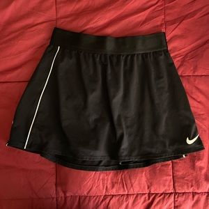 NIKE SKIRT / SKORT